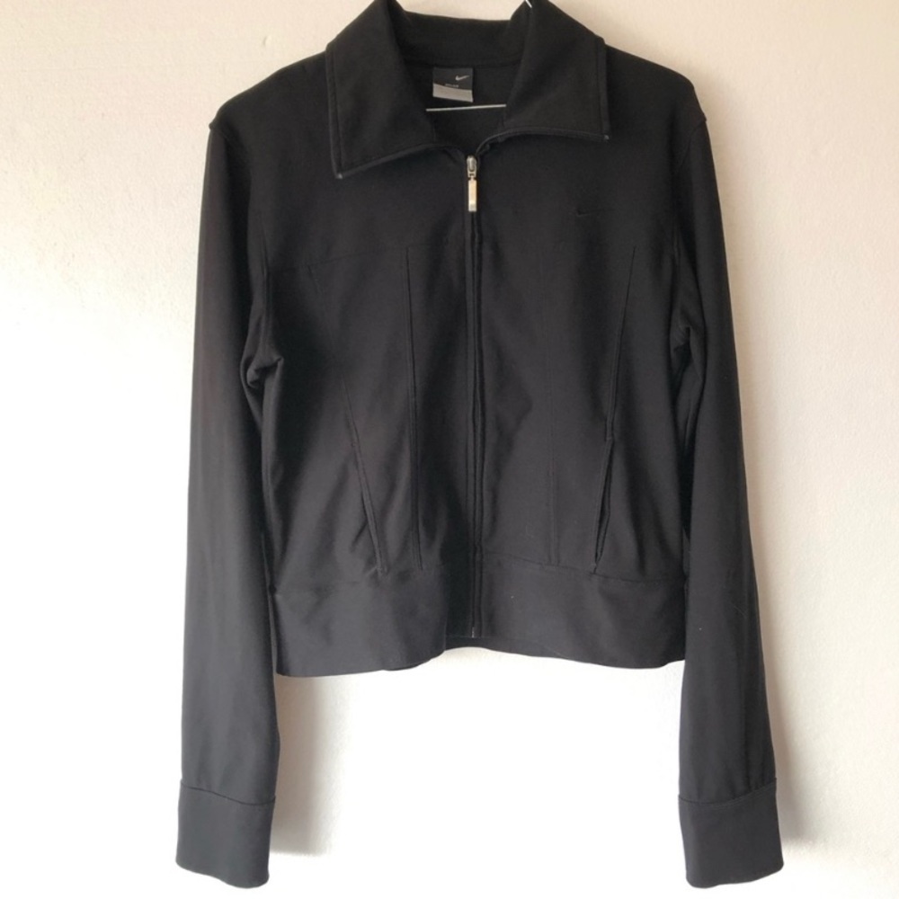 Nike Dri-Fit Cropped Black Zip Jacket Medium